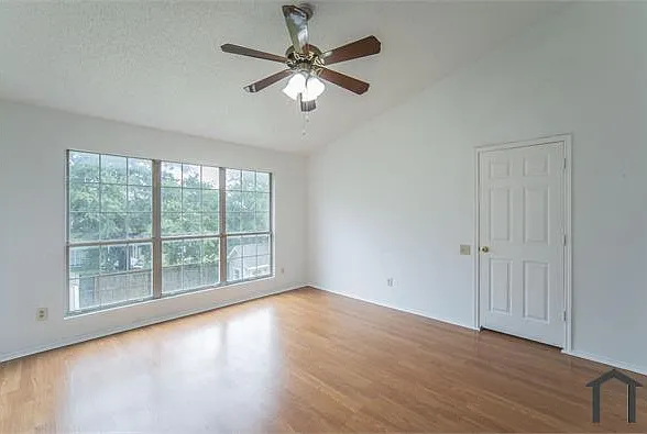 2500 Country Creek Ln — Photo 6