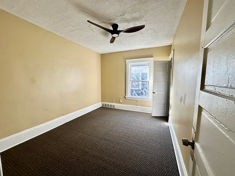 1315 E 85th St #2 — Photo 7