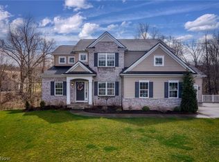 7055 Twin Creeks Ct, Independence, OH 44131