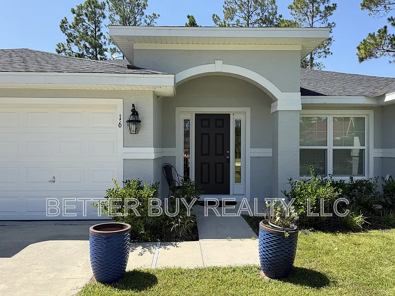4 bed, 2.0 bath, 2379 sqft, $2,000 — Photo 2