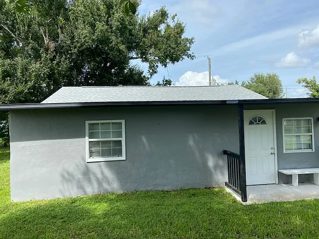 1418 Woodlawn Ave — Photo 12
