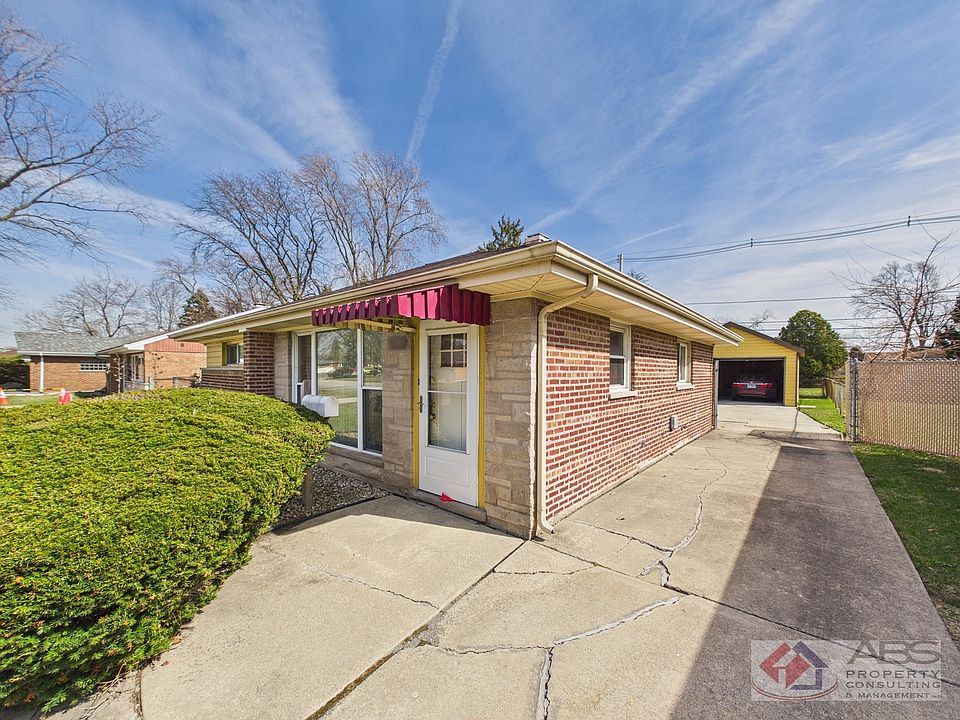 1st image of 15509 Rose Dr