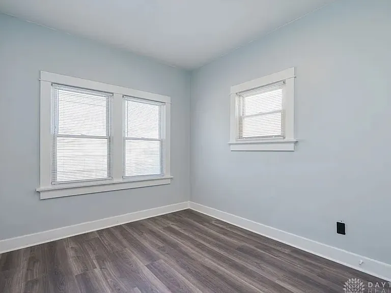 416 Geneva Rd — Photo 15