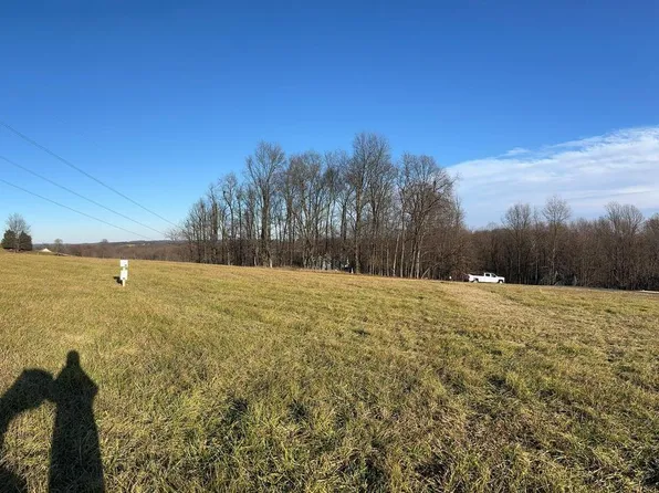 13900 Treetop Ct, Mount Airy, MD 21771