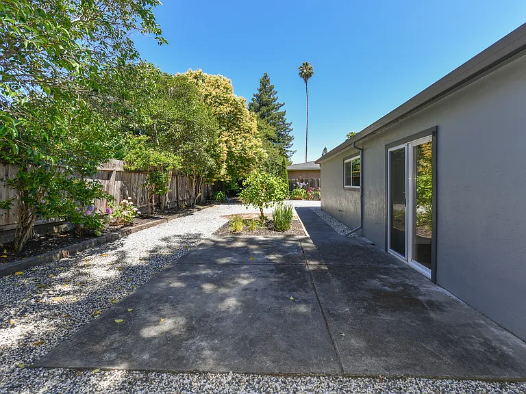 22 Patrick Ct — Photo 22