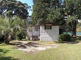 611 Live Oak Dr, Murrells Inlet, SC 29576