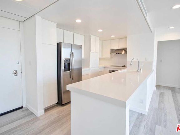 4th image of 2170 Century Park E APT 1407