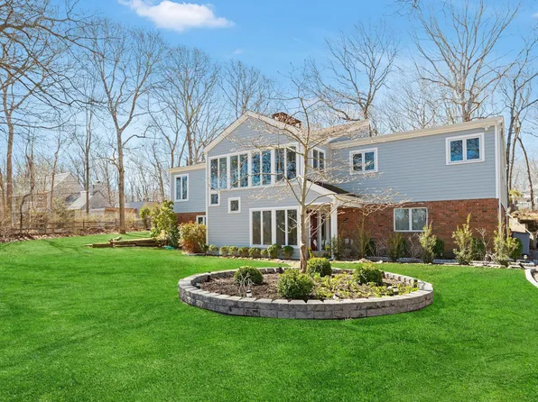 61 Gardiners Bay Dr, Shelter Island, NY 11964