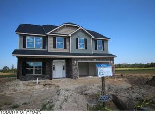 1641 Seattle Slew Ln, Hope Mills, NC 28348