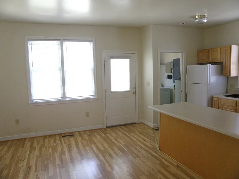 1706 W Moore St — Photo 11