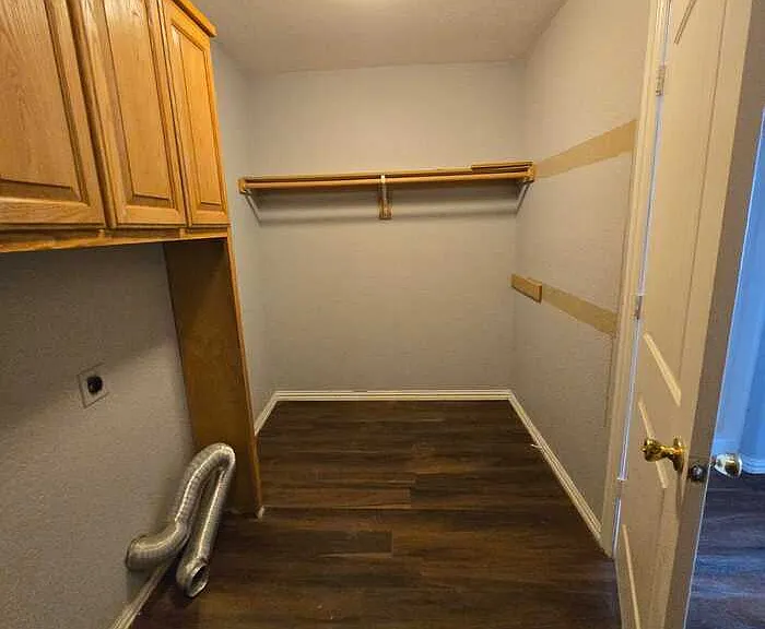 11018 Shady Oaks Dr — Photo 10