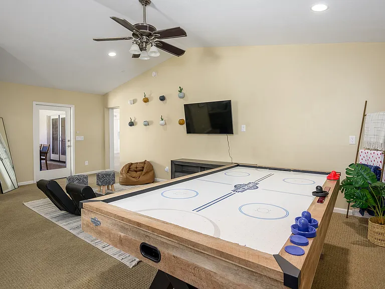 5638 E Helena Dr — Photo 8