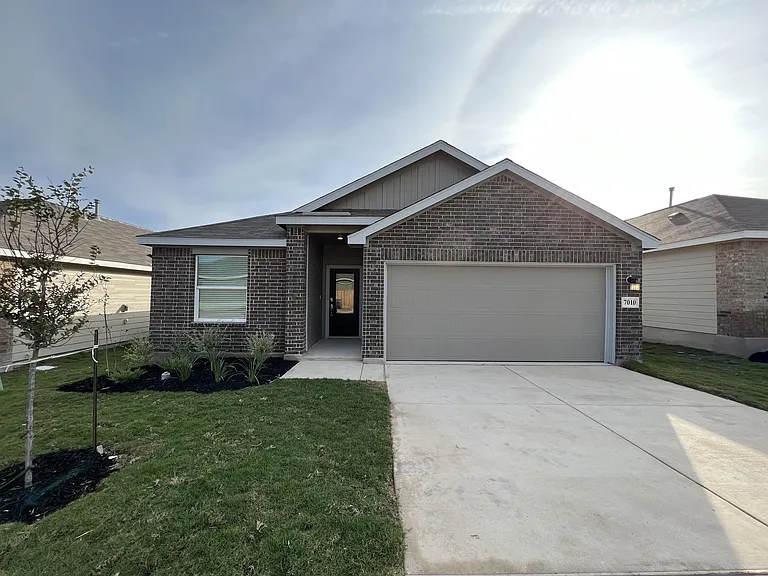 7010 Pail Pl — Photo 10