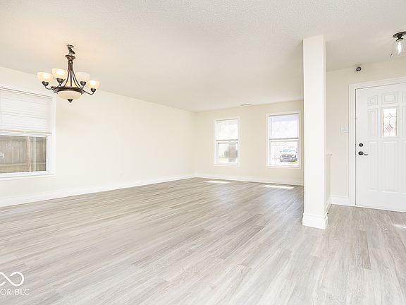 3rd image of 12344 Bearsdale Dr