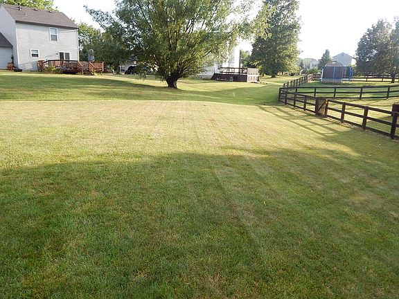 4th image of 3903 Pebble Creek Ln