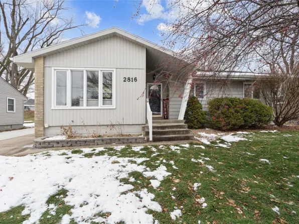 2816 Giles St, West Des Moines, IA 50265