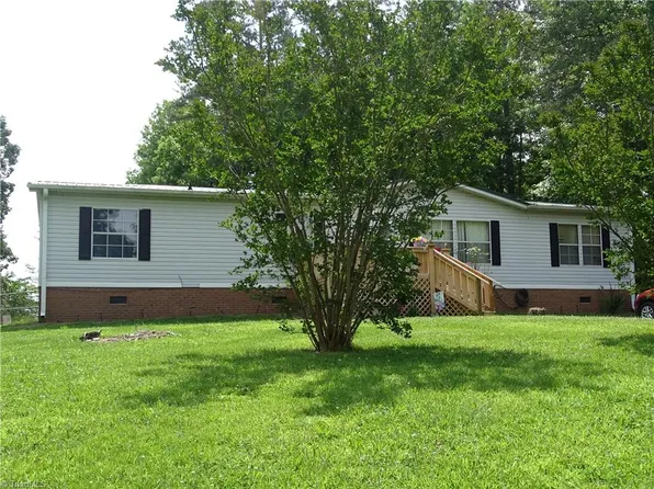 199 Long Bow Dr, Lexington, NC 27292