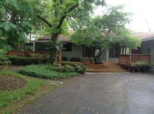 24268 N Forest Dr, Lake Zurich, IL 60047