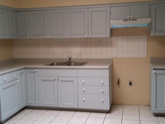 4th image of 3436 N 75th Dr