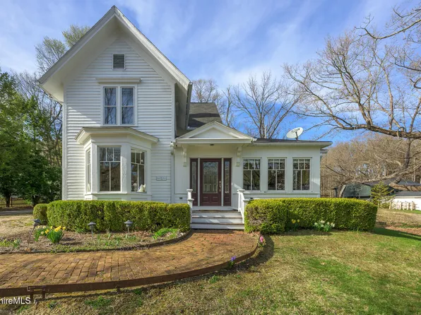 40 Main St, South Egremont, MA 01258