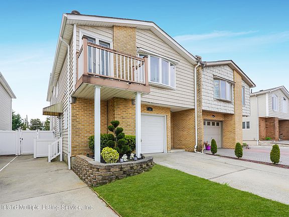 2nd image of 24 Bowling Green Pl