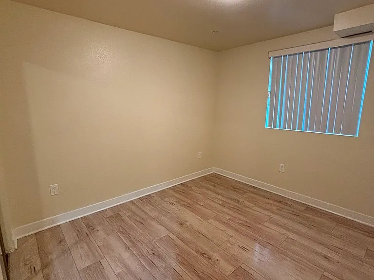 3910 Halldale Ave — Photo 21
