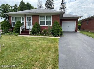 5 Tryon Ct, Albany, NY 12203