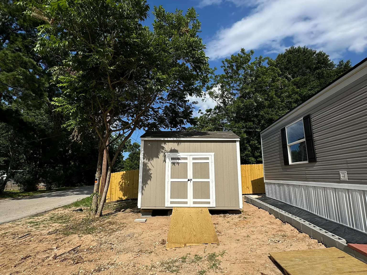 3 bed, 924 sqft, $1,450 — Photo 3