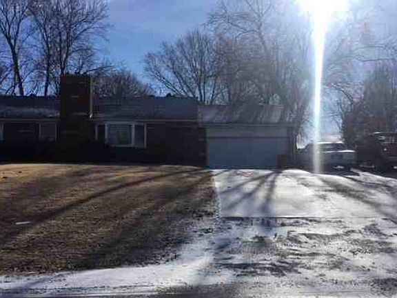 3rd image of 6329 Farrow Ave