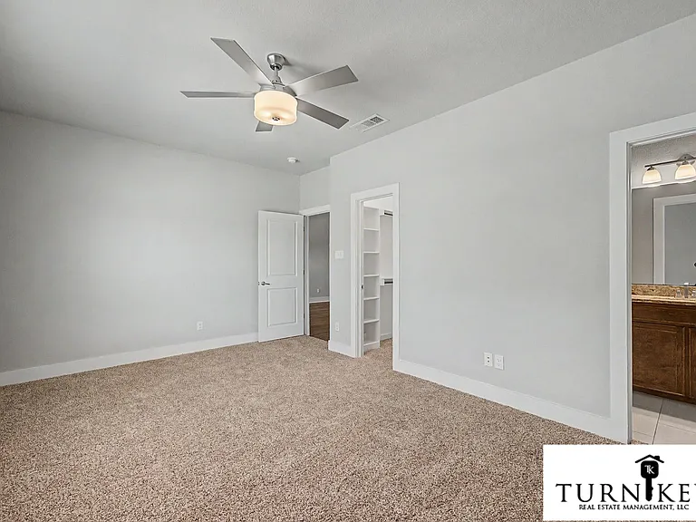 220 Stewart Bend Ct — Photo 15