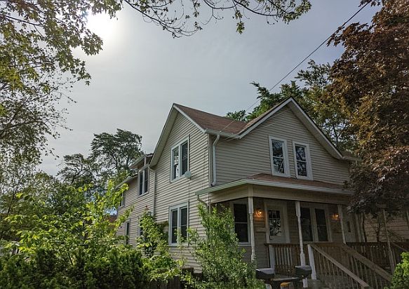 1st image of 902 York St Unit 1
