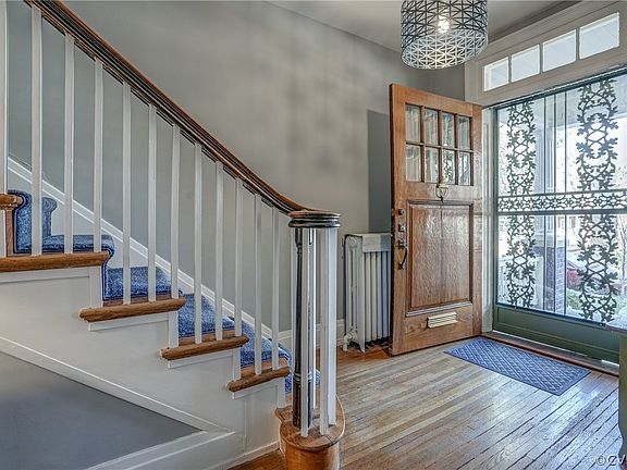 5th image of 3219 W Grace St