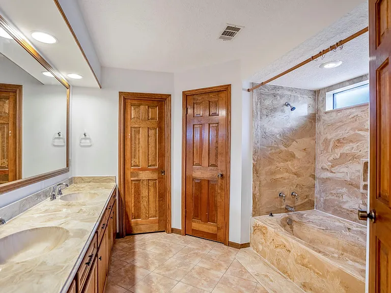 38 Devonshire Dr — Photo 38