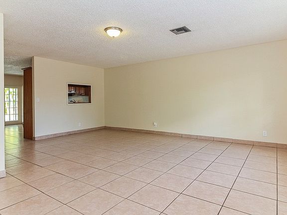 4th image of 6091 Blue Stone Ln