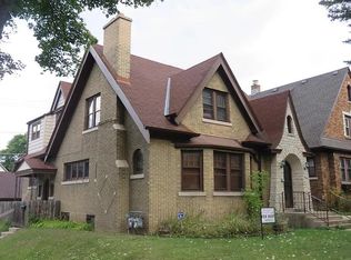 2405 N 60th St, Milwaukee, WI 53213