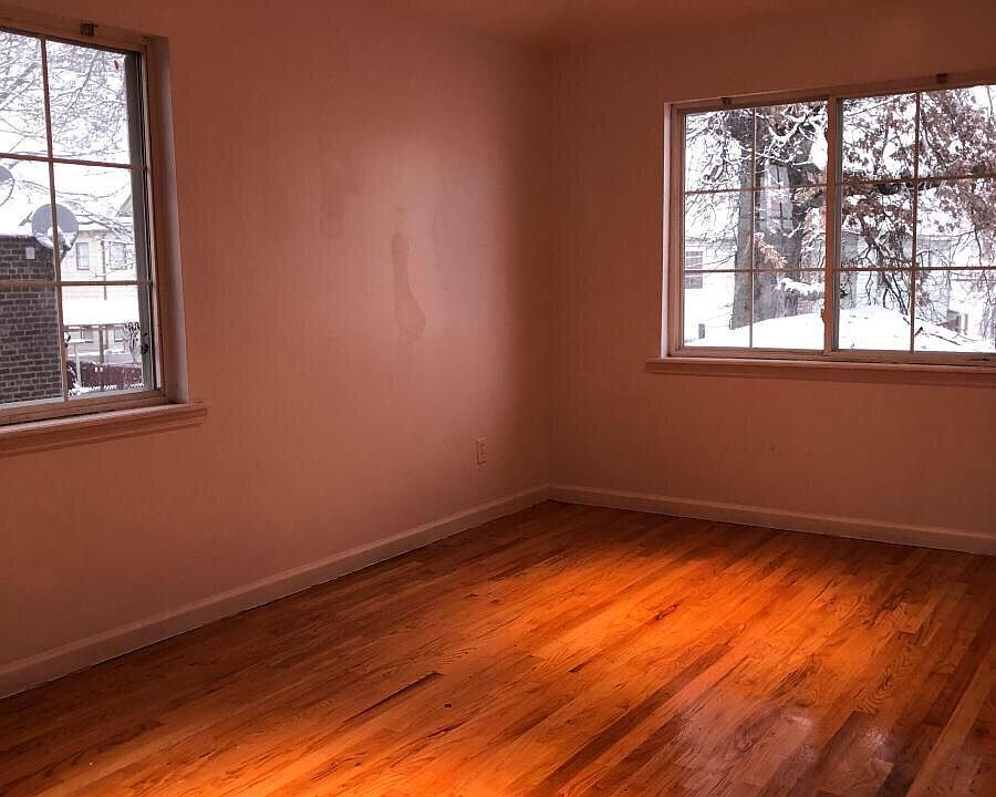 2nd image of 2343 99th St #2