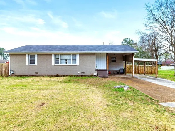 700 Tuxedo Ave, Muscle Shoals, AL 35661