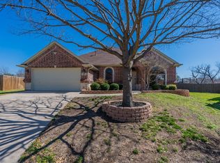 8253 Summerview Ct, Fort Worth, TX 76123