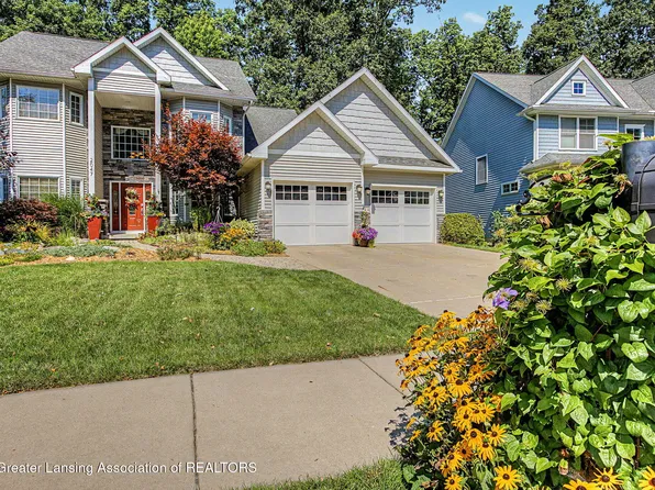 2047 Arbor Meadows Dr, Dewitt, MI 48820
