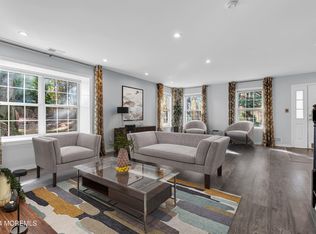 1119 Roseberry Ct, Morganville, NJ 07751