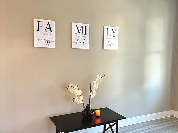 3rd image of 518 Columbus Rd