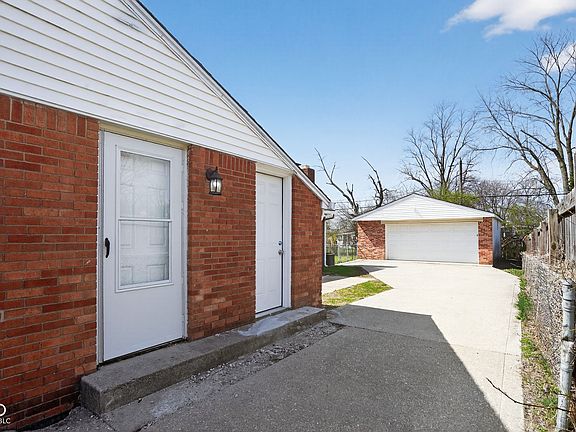 4th image of 1618 N Shortridge Rd