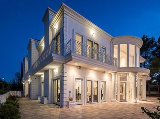 4601 Charmion Ln, Encino, CA 91316