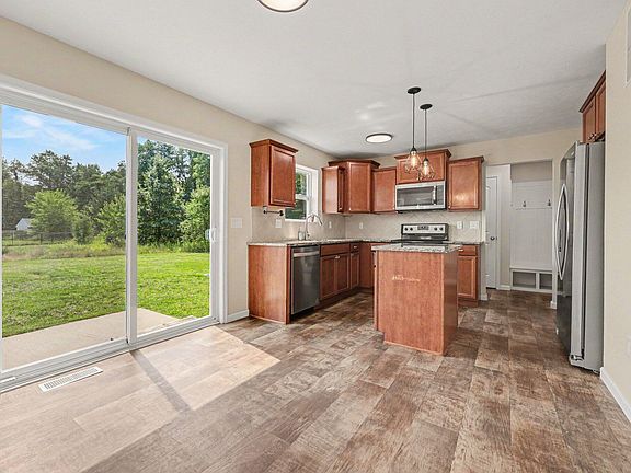 5th image of 6219 Summer Ridge Ct