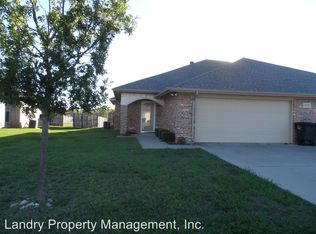 1502 Glenhaven Dr #A-B, Cleburne, TX 76033