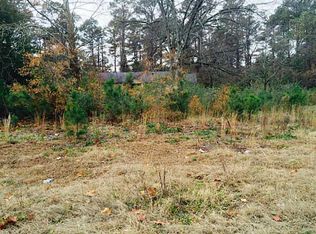 2963 Parkwood Rd, Snellville, GA