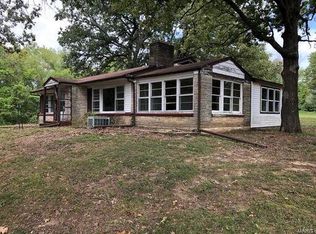 318 Spring St, Steelville, MO 65565