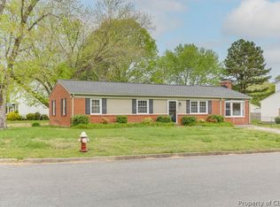 100 Hickory Hills Dr, Williamsburg, VA 23185