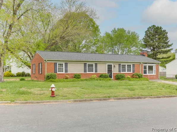 100 Hickory Hills Dr, Williamsburg, VA 23185