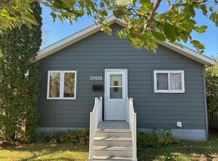 1008 Main St, Bottineau, ND 58318
